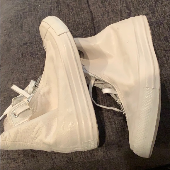 Converse - Picture 6 of 6